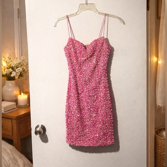 Dress the Population Dresses & Skirts - ✨Dress The Population Keirnan Sequin Mini Dress Size XS